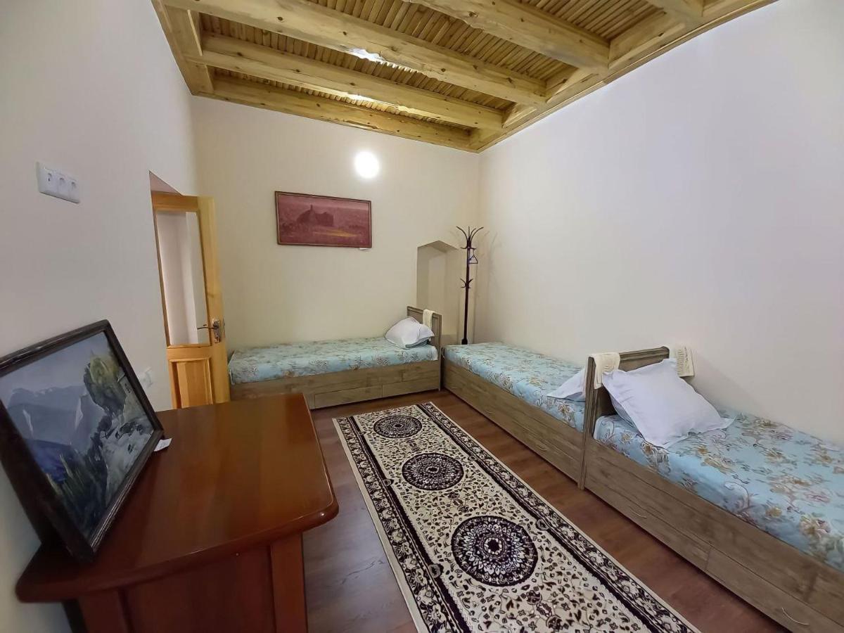 Rassom Hostel Samarkand Bagian luar foto